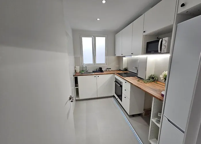 Moderno Piso Junto Al Pilar Apartment